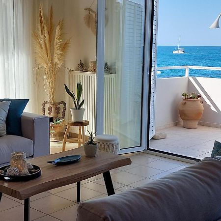 Amazing Beachfront Apartment in Hersonissos Exterior foto