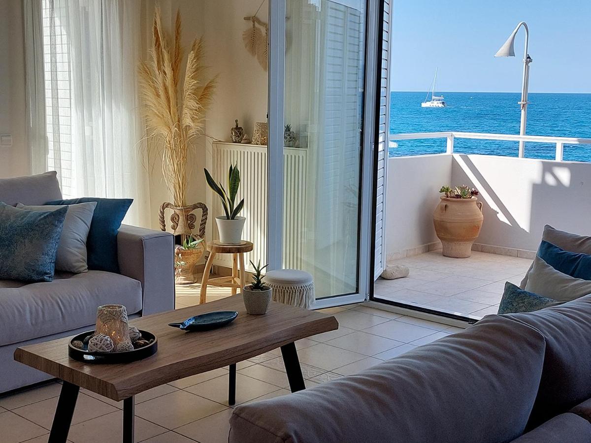 Amazing Beachfront Apartment in Hersonissos Exterior foto