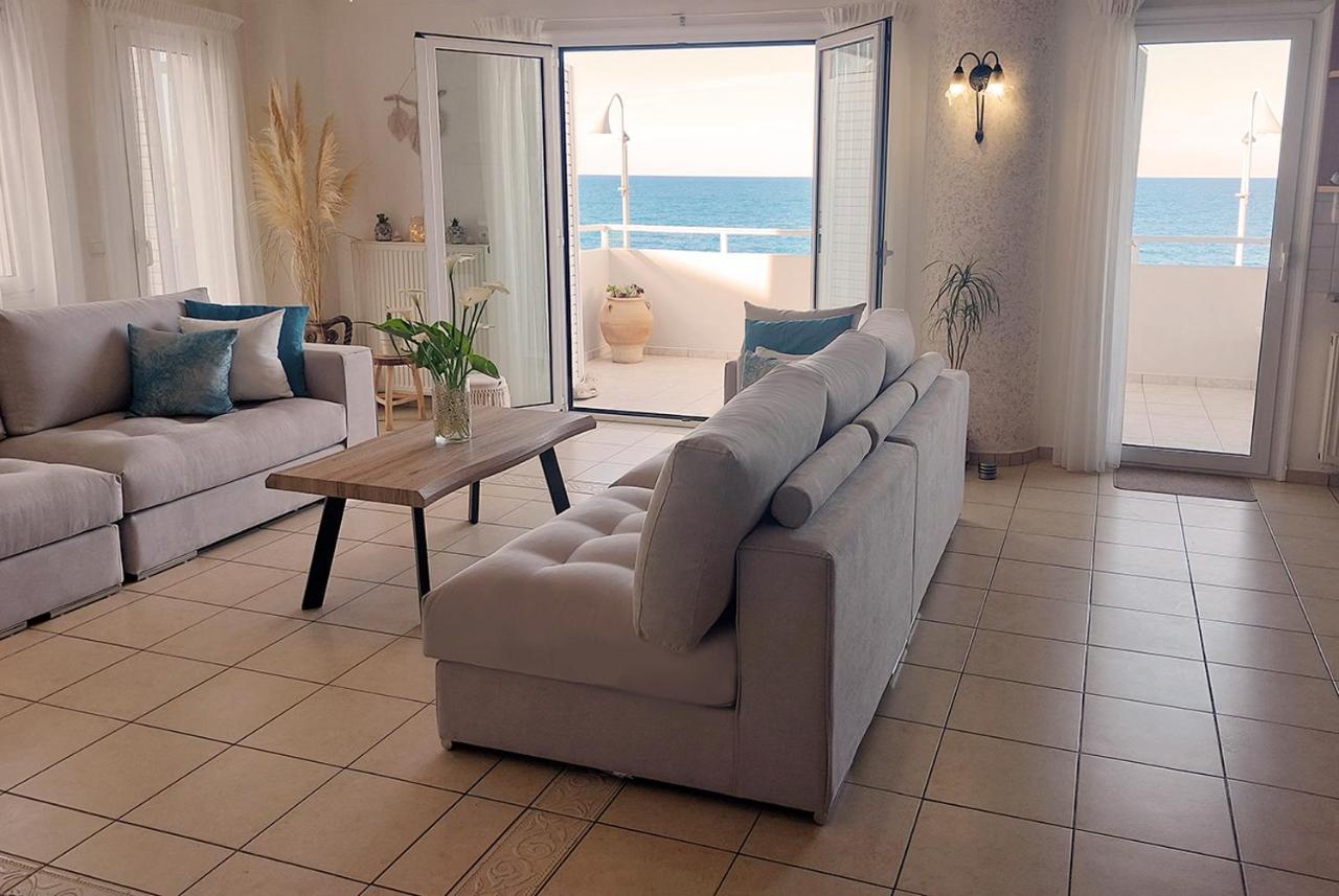 Amazing Beachfront Apartment in Hersonissos Exterior foto